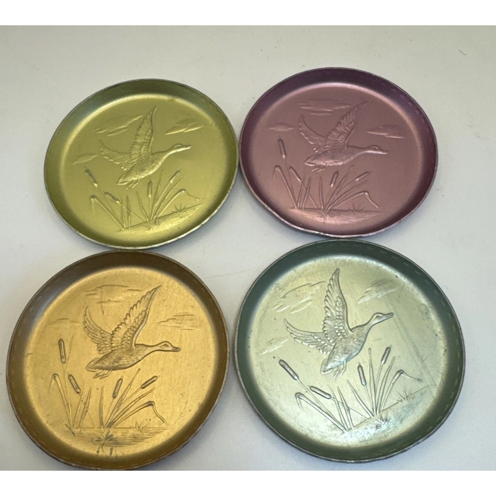 Vtg Lot of‎ 4 Pastel Colored Aluminum Flying Duck Wildfowl Rainbow Color Coaster